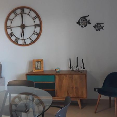 Ze-Vi Home Santa Flavia Eksteriør billede